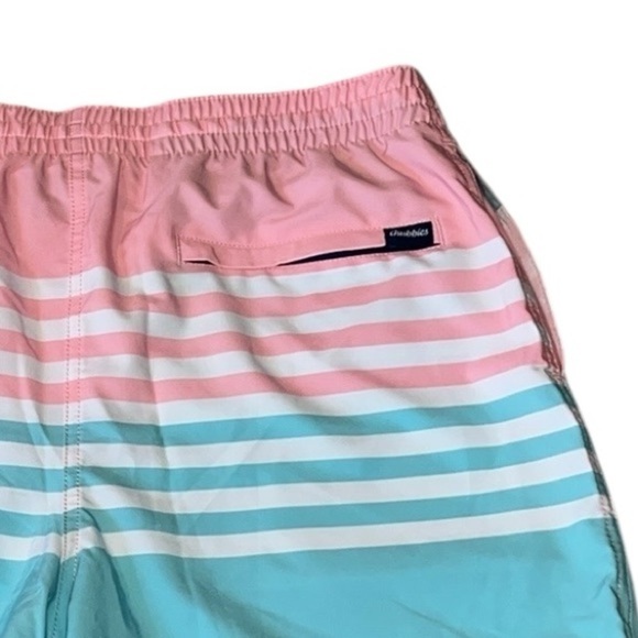 Chubbies Pink Blue Stretch Swim Shorts Size Large NWOT - Picture 6 of 8